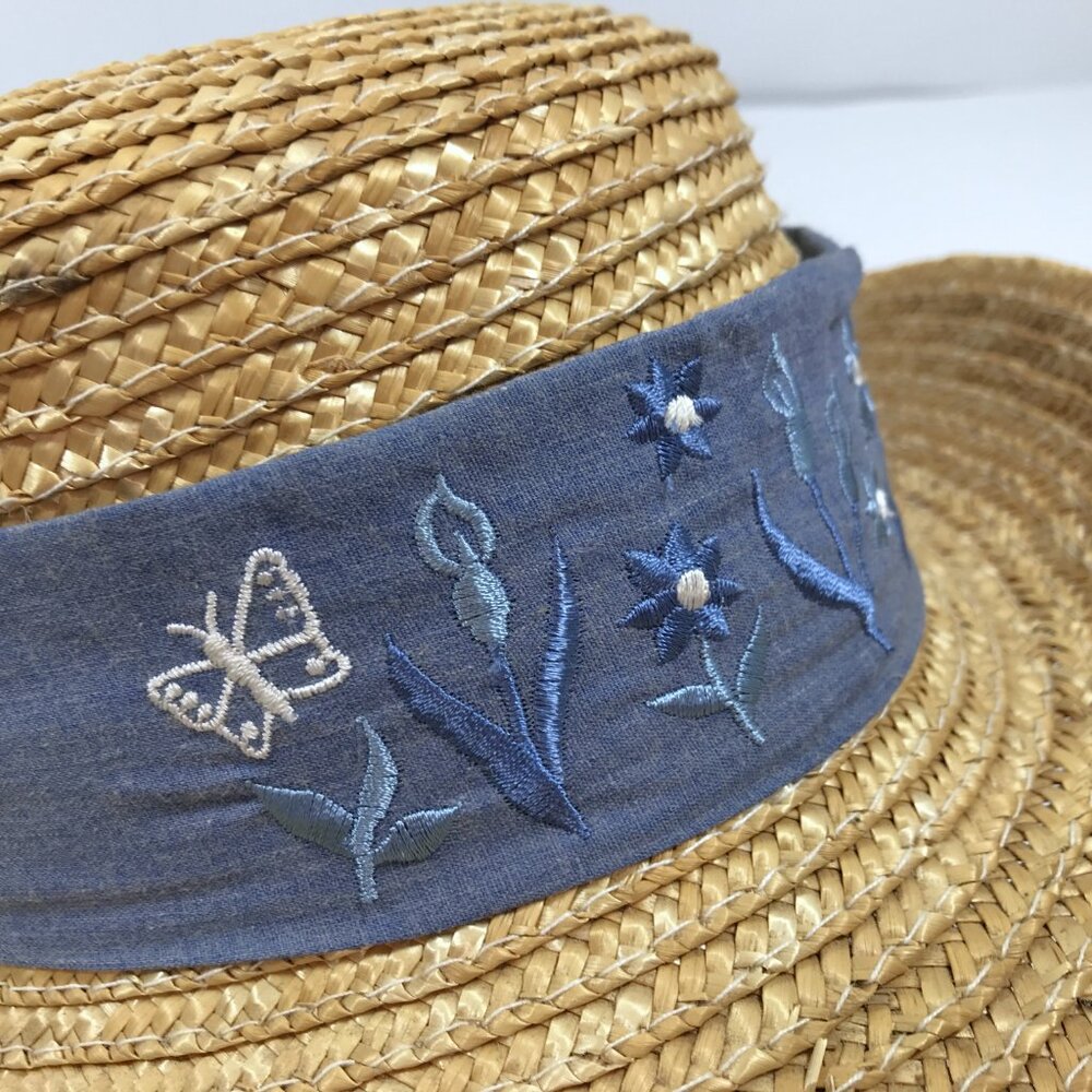 Vintage Straw Brimmed Summer Hat Floral Embroided Band